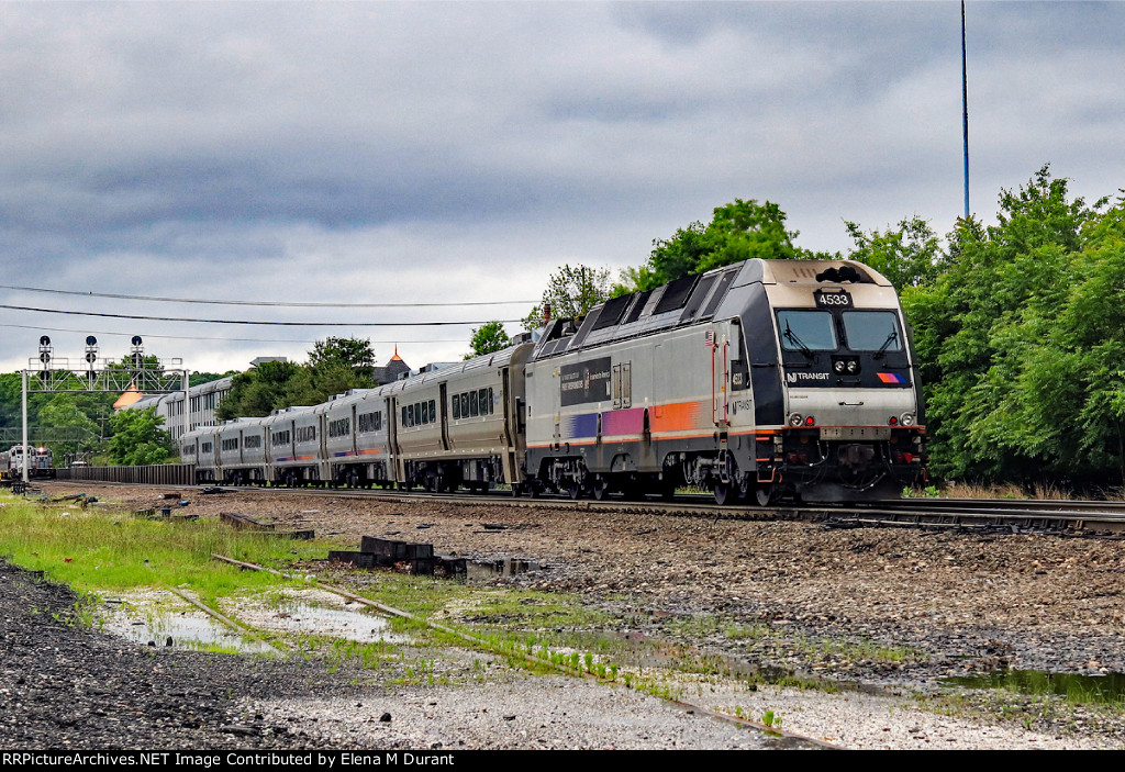 NJT 4533 on train 1210